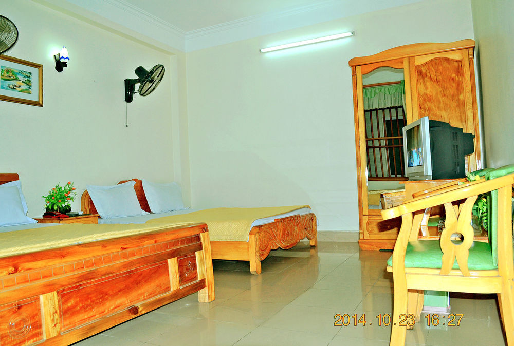 Hoang Ngoc Hotel Dong Khe Sau Eksteriør billede