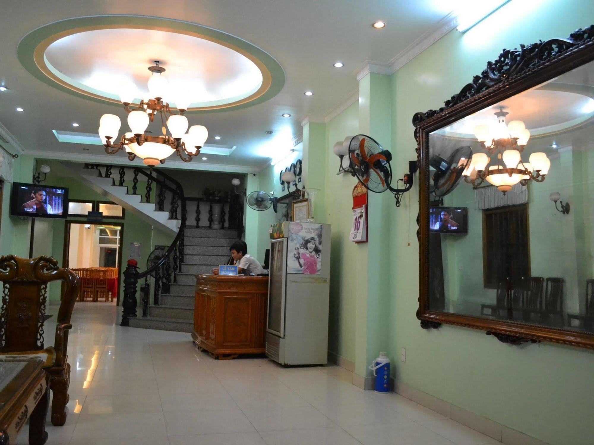 Hoang Ngoc Hotel Dong Khe Sau Eksteriør billede