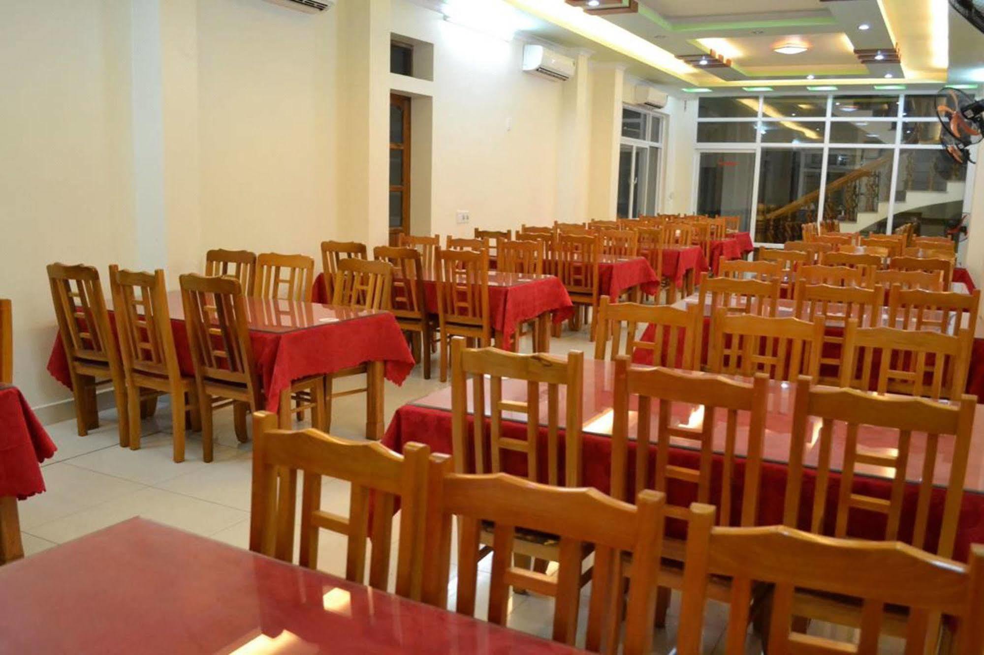 Hoang Ngoc Hotel Dong Khe Sau Eksteriør billede