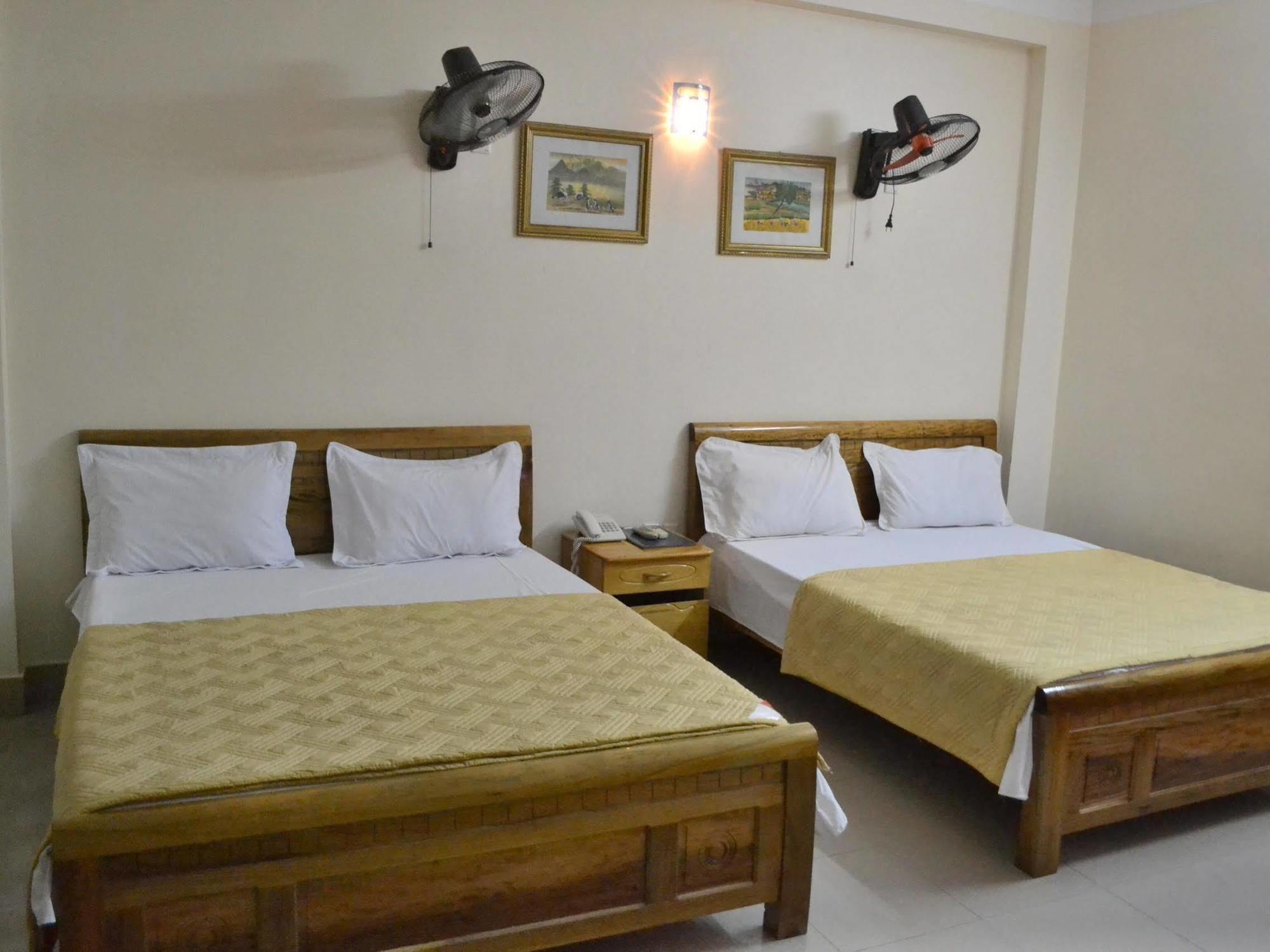 Hoang Ngoc Hotel Dong Khe Sau Eksteriør billede