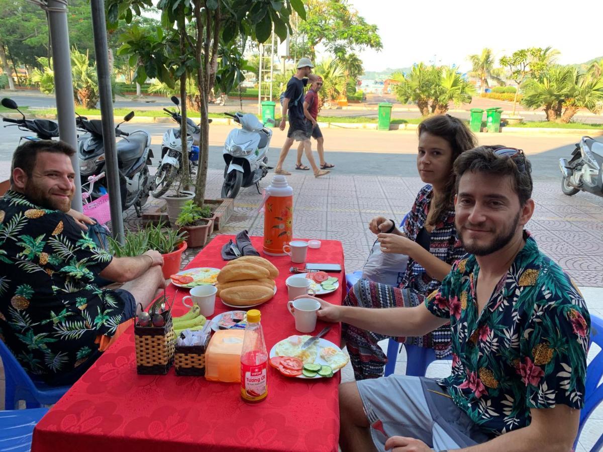 Hoang Ngoc Hotel Dong Khe Sau Eksteriør billede