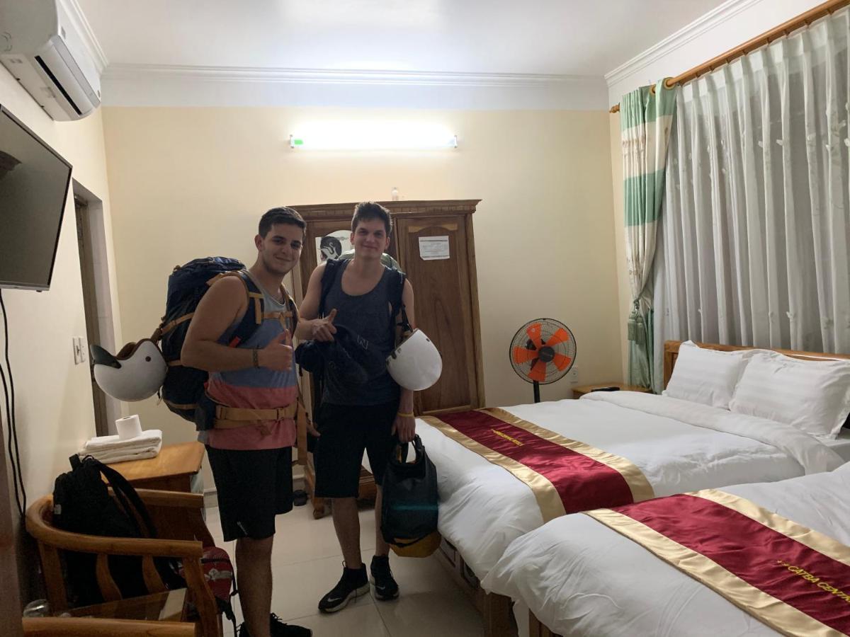 Hoang Ngoc Hotel Dong Khe Sau Eksteriør billede